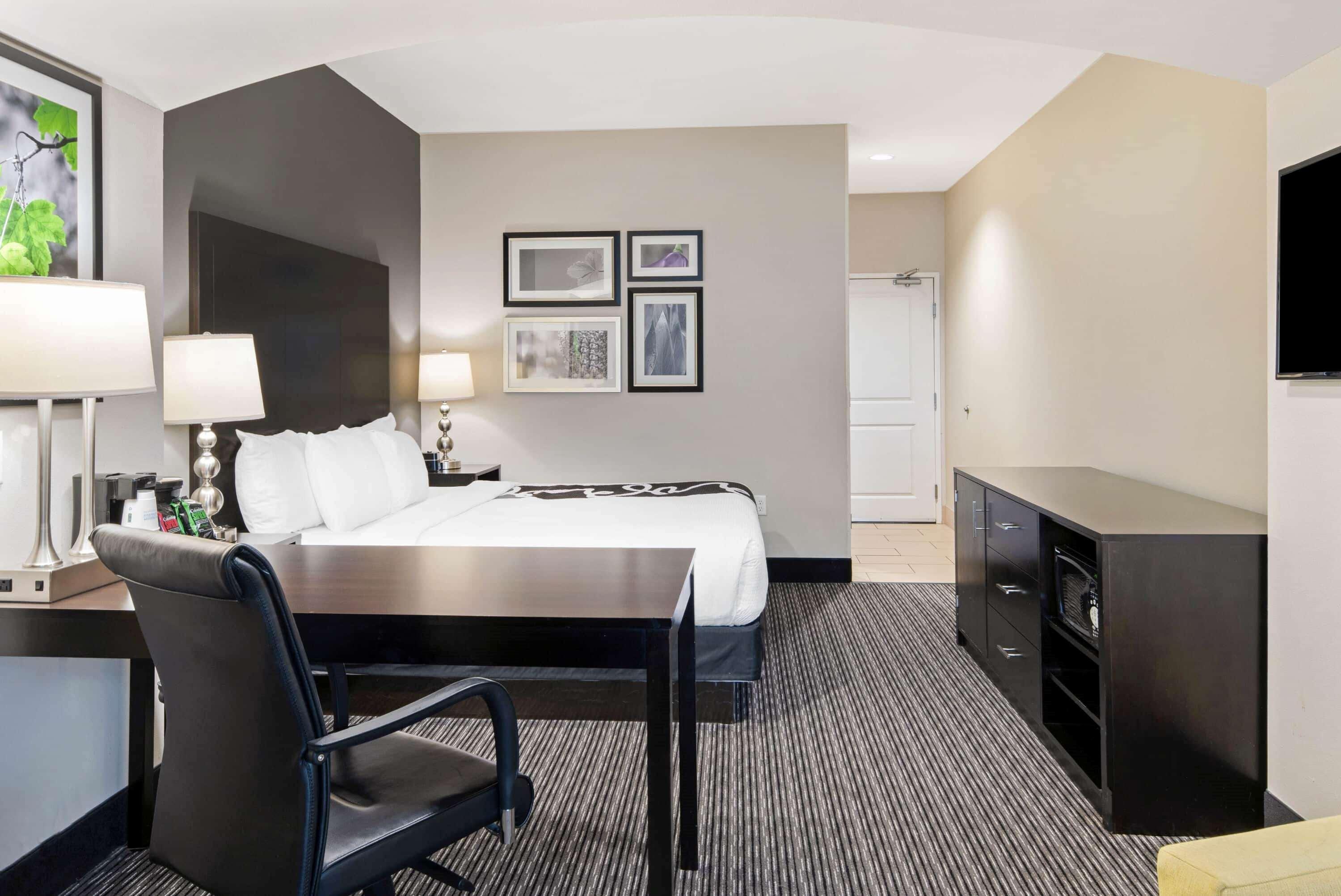 Отель La Quinta By Wyndham Rockport - Fulton Экстерьер фото
